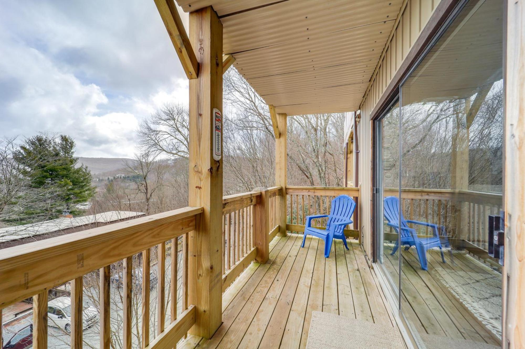 Beech Mountain Studio With Balcony Less Than 1 Mi To Skiing! Zewnętrze zdjęcie
